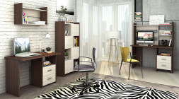 Письменный стол с ящиками